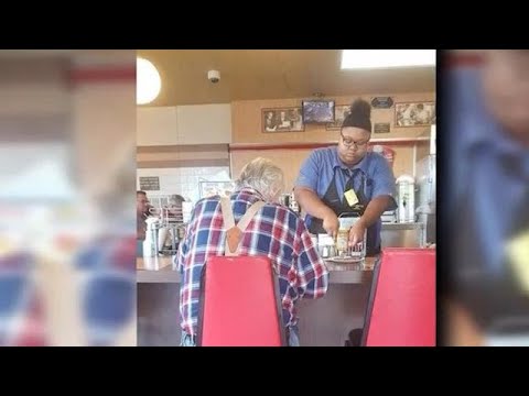 Teen receives scholarship after act of kindness goes viral